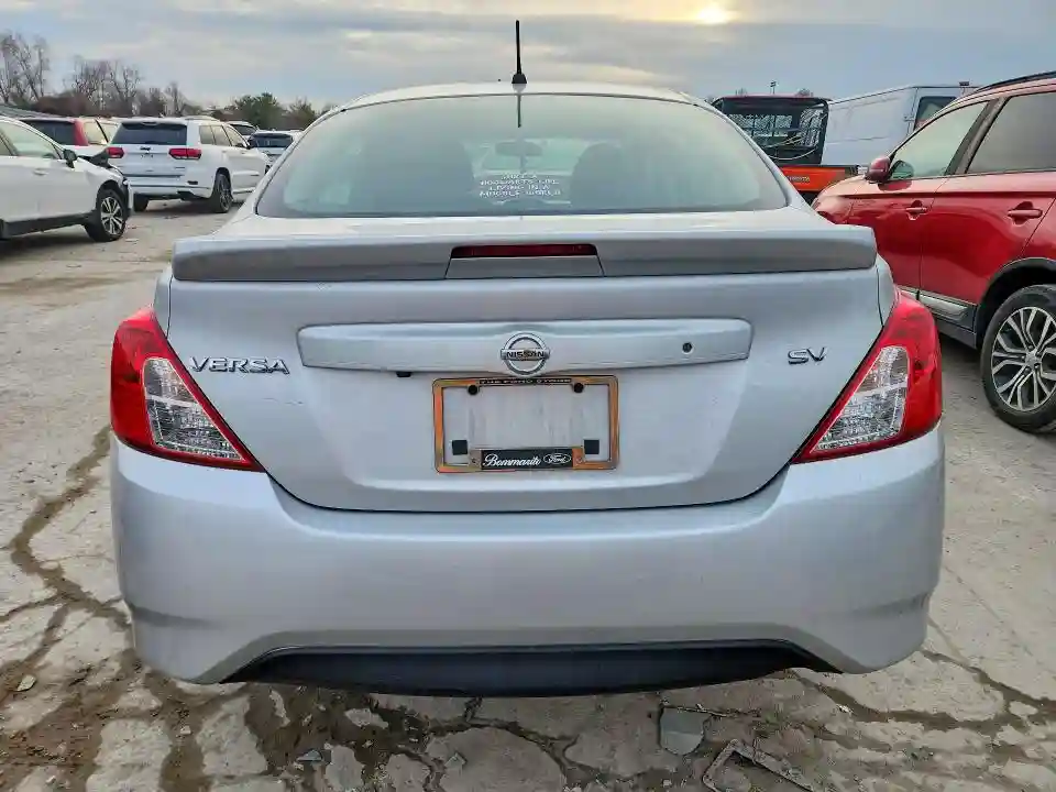 3N1CN7AP3KL876248 2019 NISSAN VERSA-5