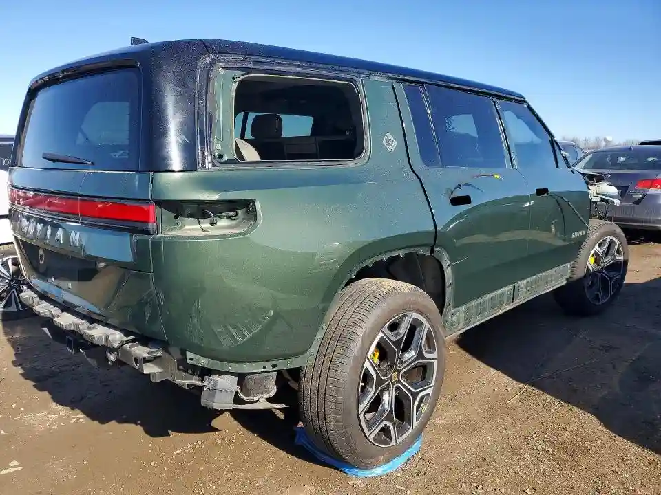 7PDSGABL7PN003291 2023 RIVIAN RIS-2