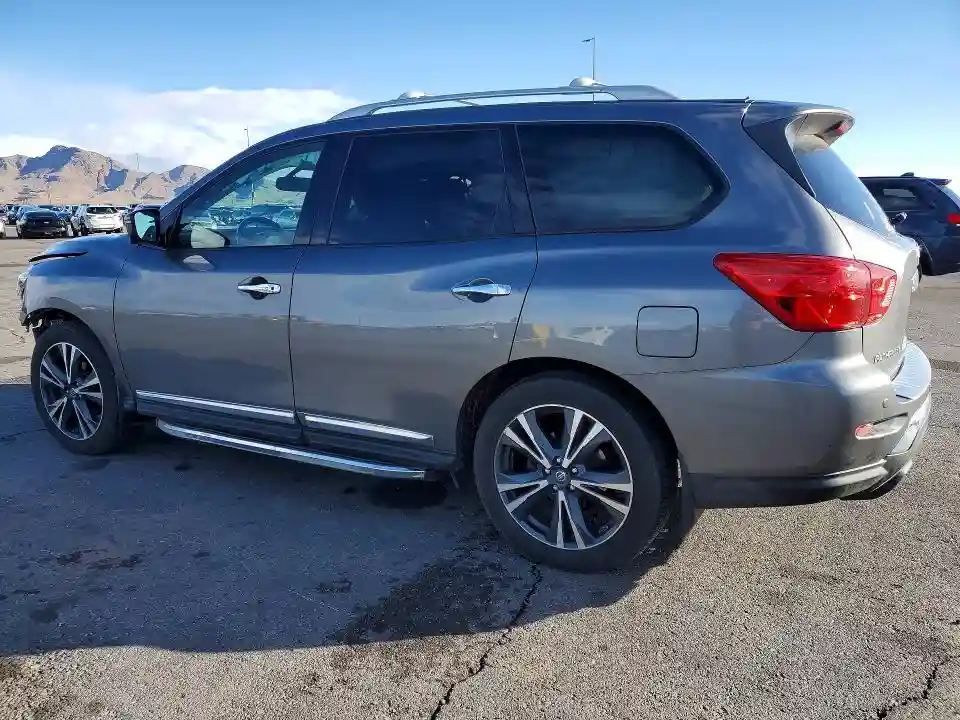 5N1DR2MM7JC651900 2018 NISSAN PATHFINDER-1