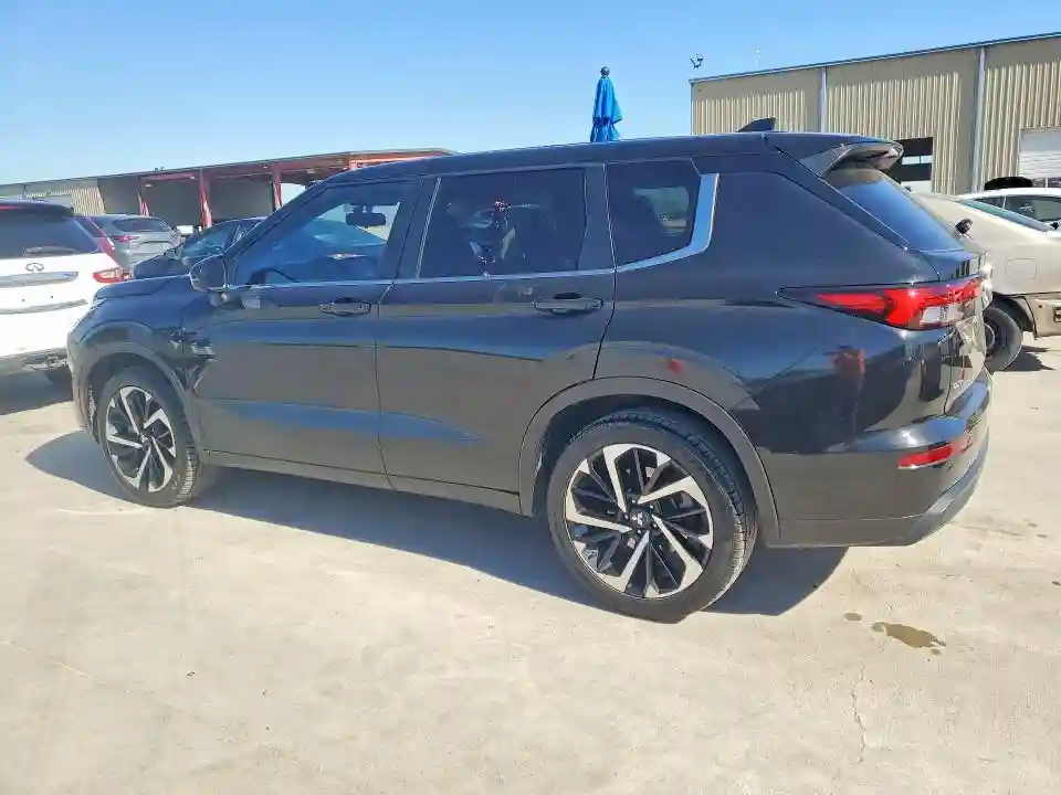 JA4J3TA84NZ050592 2022 MITSUBISHI OUTLANDER-1