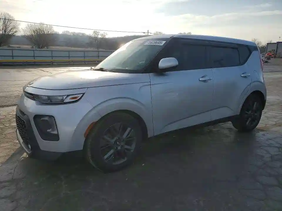 KNDJ33AU3M7737141 2021 KIA SOUL-0
