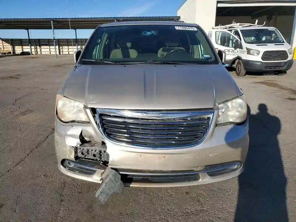 2C4RC1BG9ER198850 2014 CHRYSLER MINIVAN-4