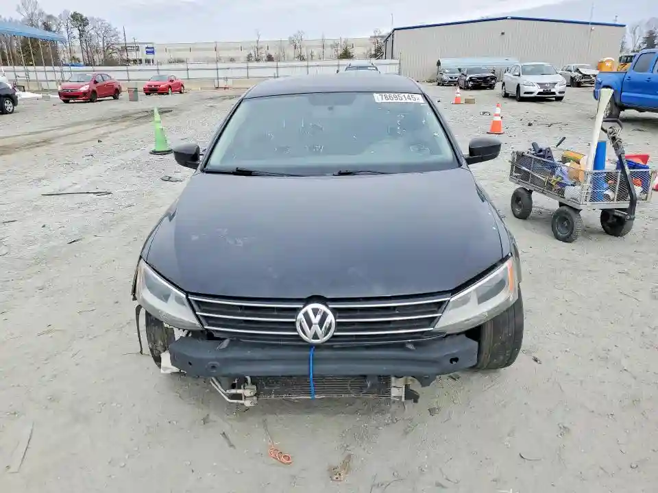 3VWD67AJ3GM210600 2016 VOLKSWAGEN JETTA-4