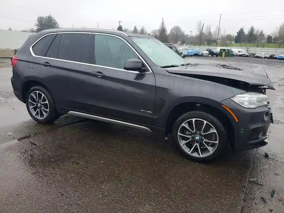 5UXKR0C58H0V66889 2017 BMW X5-3