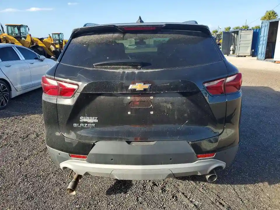 3GNKBBRA6KS583168 2019 CHEVROLET BLAZER-5