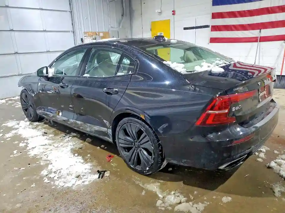 7JRL12TZ3NG161734 2022 VOLVO S60 B5 MOM-1