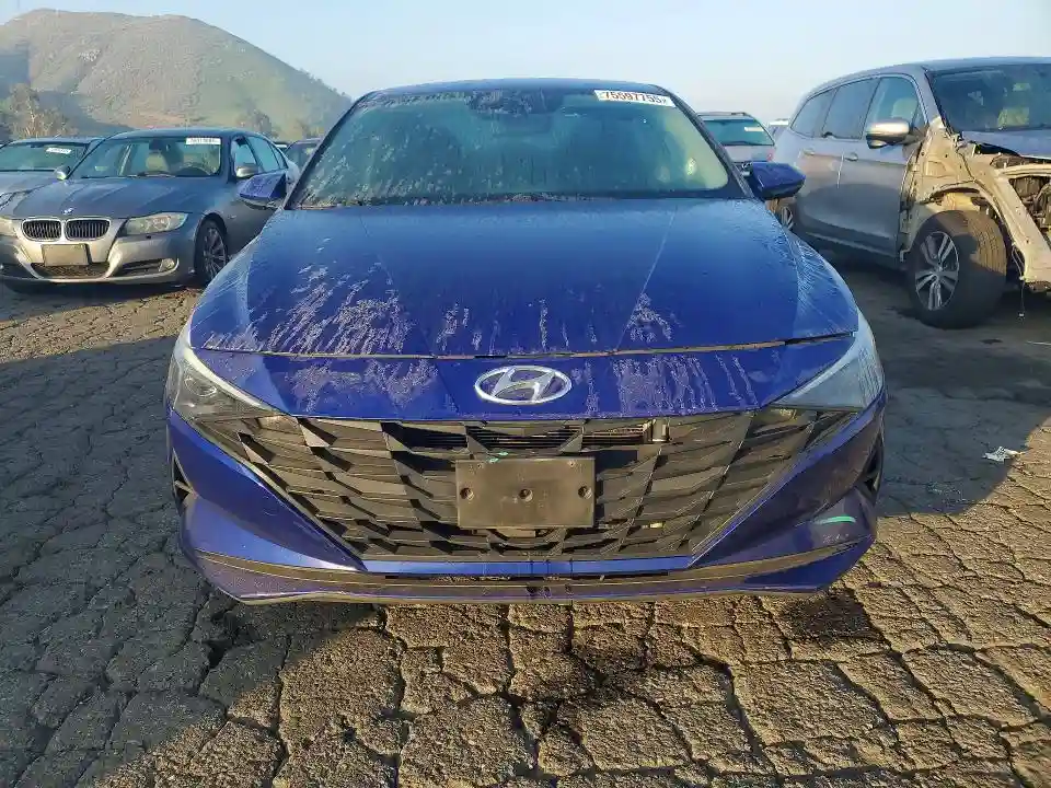KMHLM4AJ2PU037744 2023 HYUNDAI ELANTRA-4