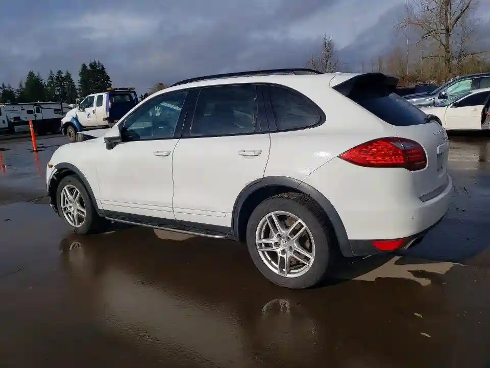 WP1AA2A27CLA10930 2012 PORSCHE CAYENNE-1
