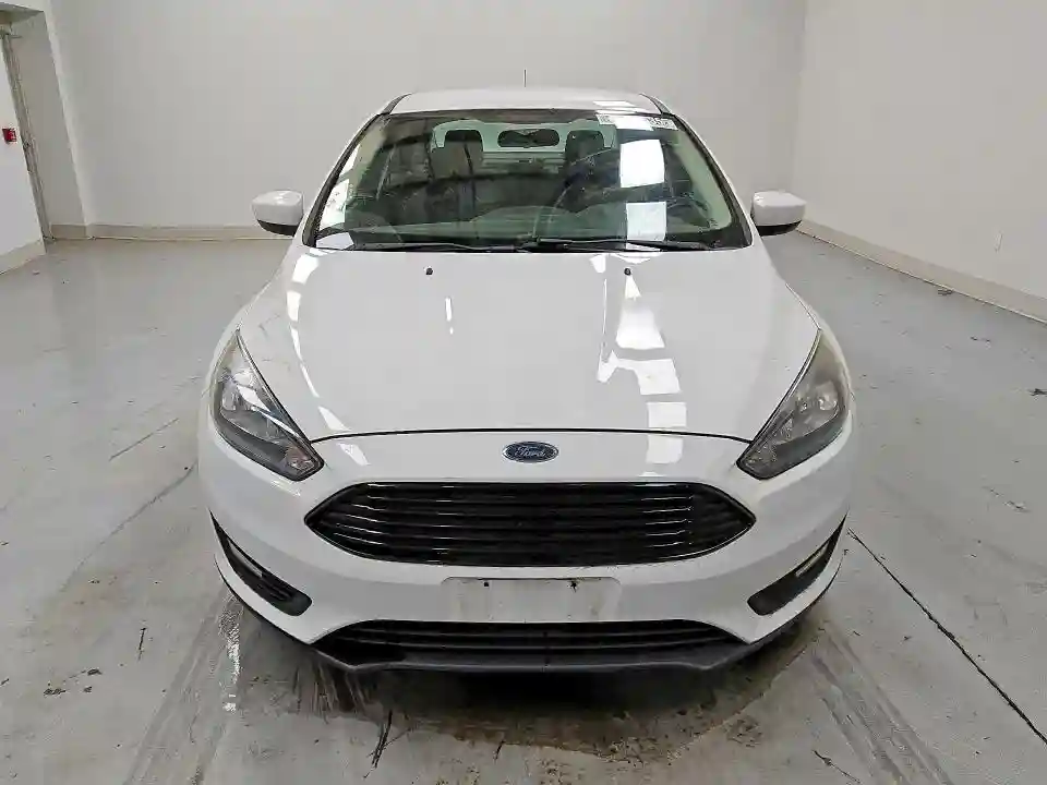 1FADP3FE7JL209372 2018 FORD FOCUS-4