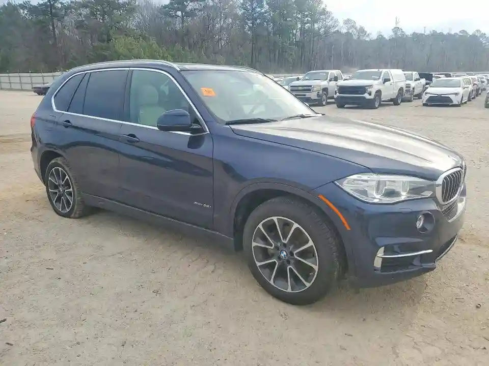 5UXKR0C34H0V74762 2017 BMW X5-3