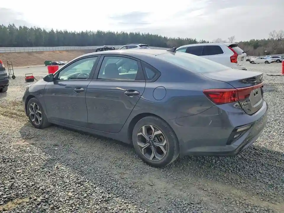 3KPF24AD8ME411480 2021 KIA FORTE-1