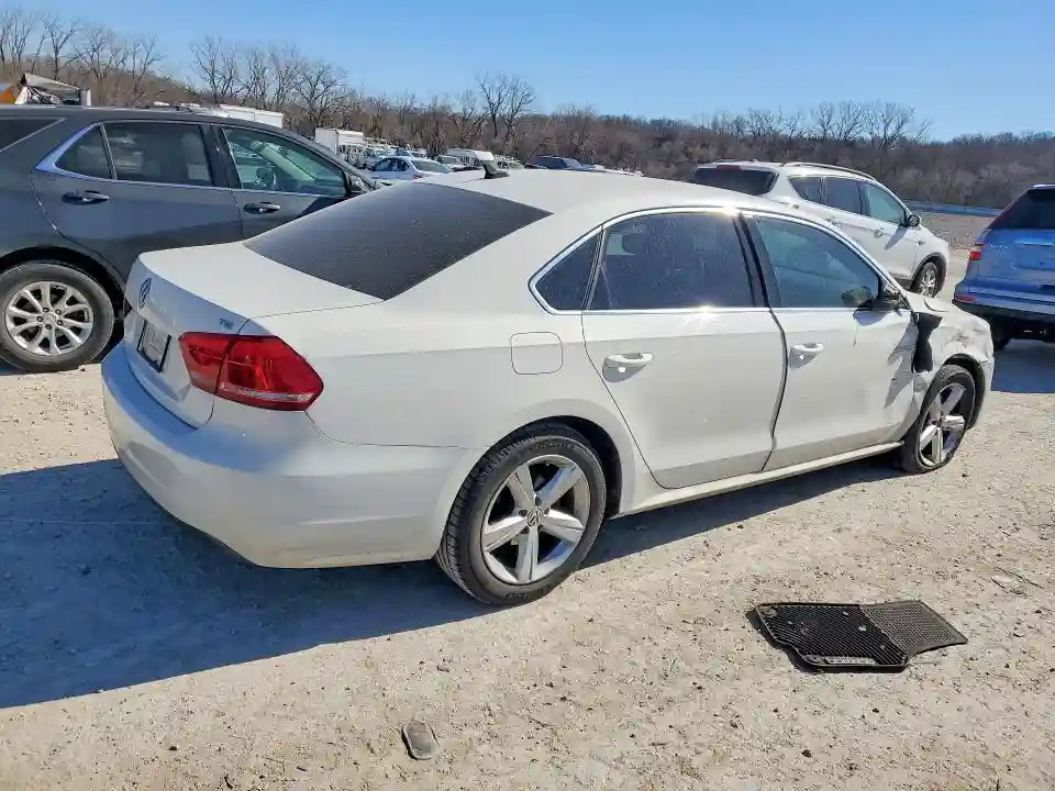 1VWAT7A3XEC023009 2014 VOLKSWAGEN PASSAT-2