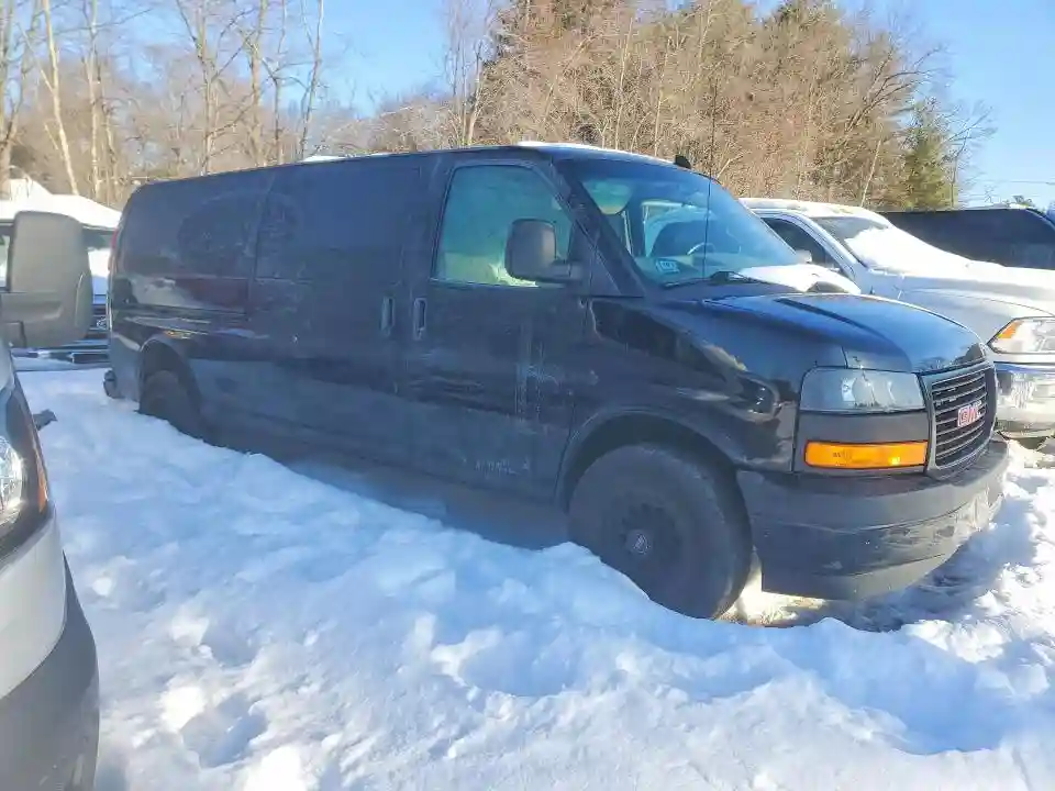 1GTZ7HF74M1313025 2021 GMC SAVANA-3