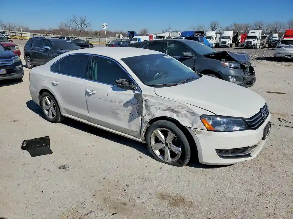 1VWAT7A3XEC023009 2014 VOLKSWAGEN PASSAT-3
