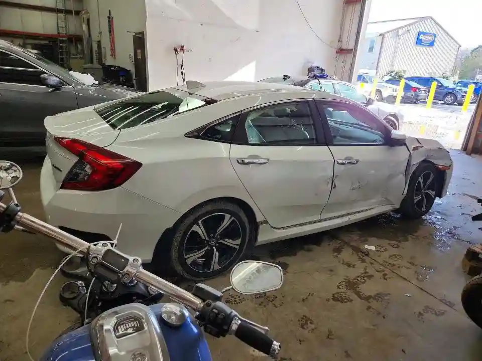 JHMFC1F95JX037937 2018 HONDA CIVIC-2