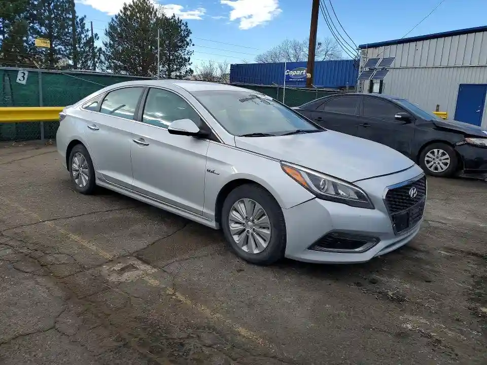 KMHE24L12GA019970 2016 HYUNDAI SONATA-3