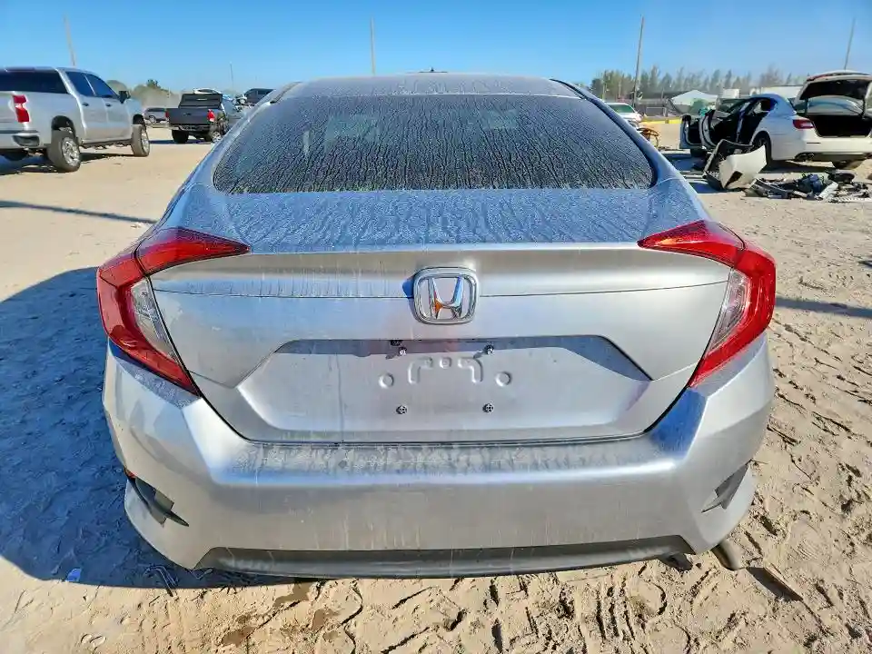 2HGFC2F57JH605633 2018 HONDA CIVIC-5