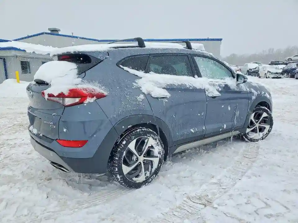 KM8J3CA20HU303731 2017 HYUNDAI TUCSON-2