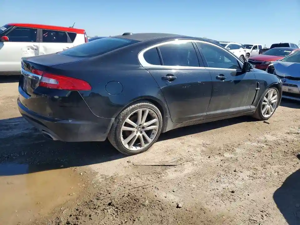 SAJWA0GB7ALR73604 2010 JAGUAR XF-2