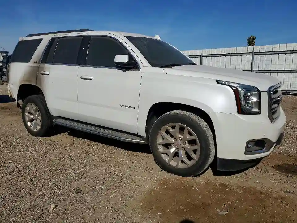 1GKS1BKC0HR209226 2017 GMC YUKON-3