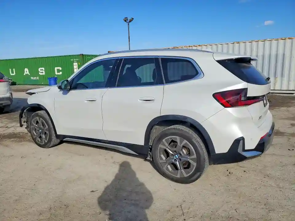 WBX73EF09R5Z44005 2024 BMW X1-1