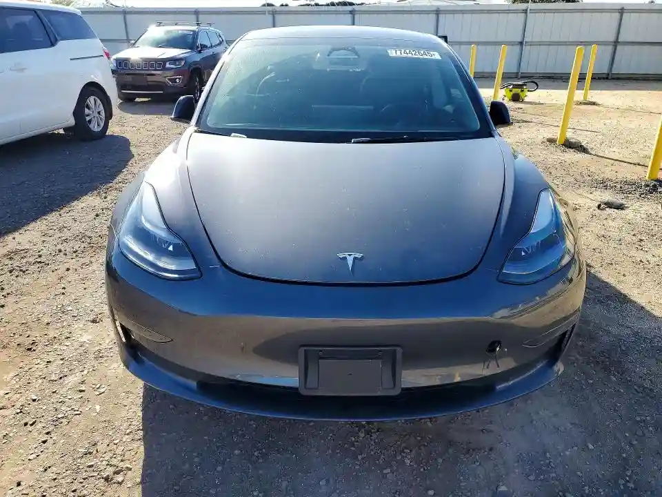 5YJ3E1EA3PF651527 2023 TESLA MODEL 3-4