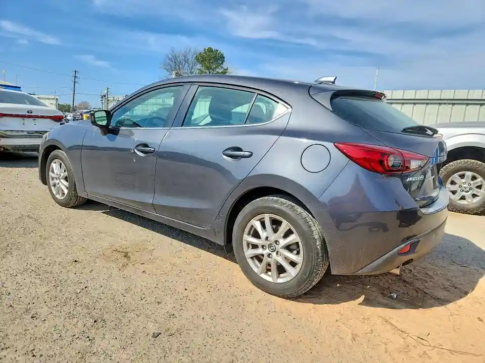 3MZBM1N77GM272221 2016 MAZDA 3-1