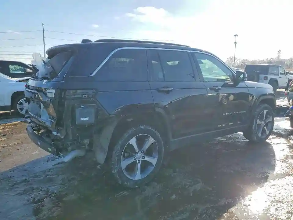 1C4RJHBG2RC170286 2024 JEEP GRAND CHEROKEE-2