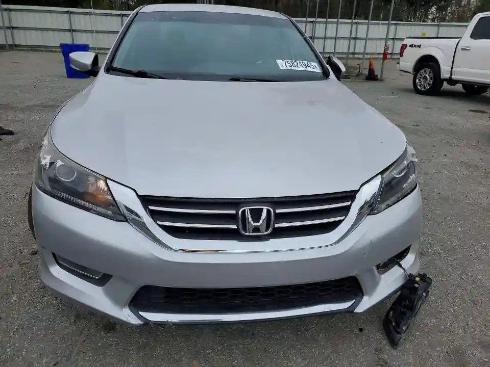 1HGCR2F56DA044684 2013 HONDA ACCORD-4