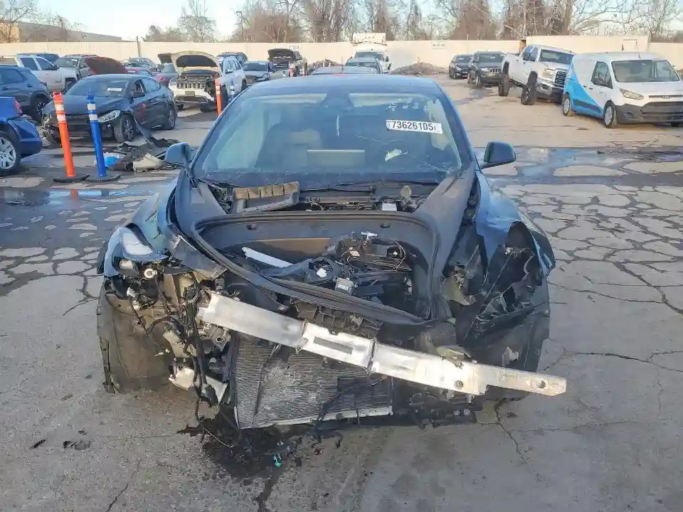 5YJ3E1EA6PF660416 2023 TESLA MODEL 3-4
