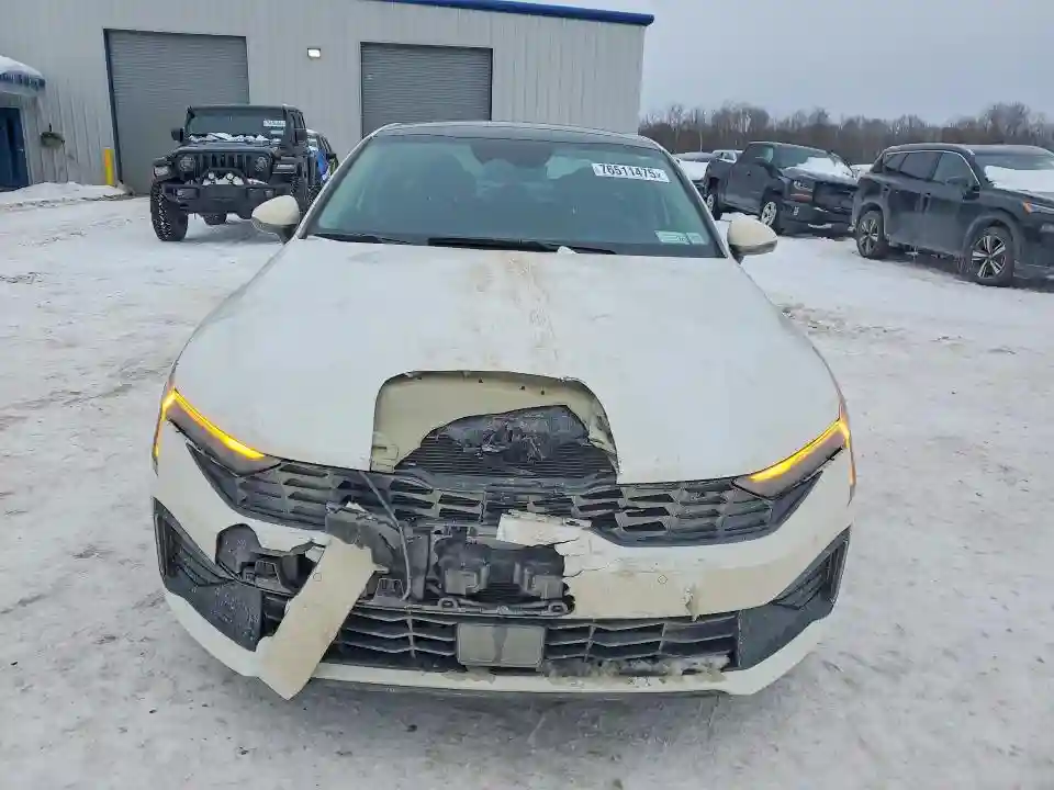 KNAG34J75S5331300 2025 KIA K5-4