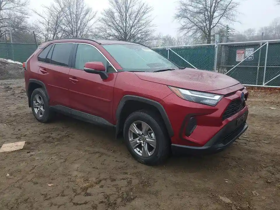 2T3RWRFV9RW248558 2024 TOYOTA RAV4 HYBRID-3