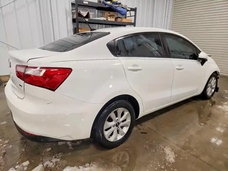 KNADM4A38H6071832 2017 KIA RIO-2