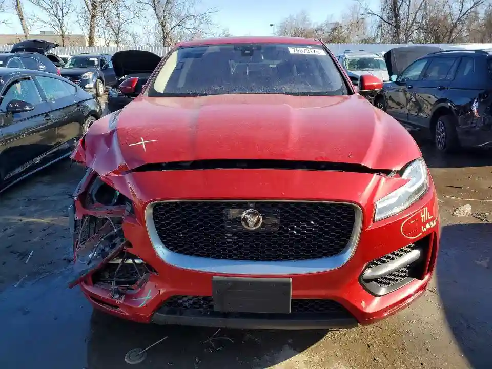 SADCL2BVXHA093306 2017 JAGUAR F-PACE-4