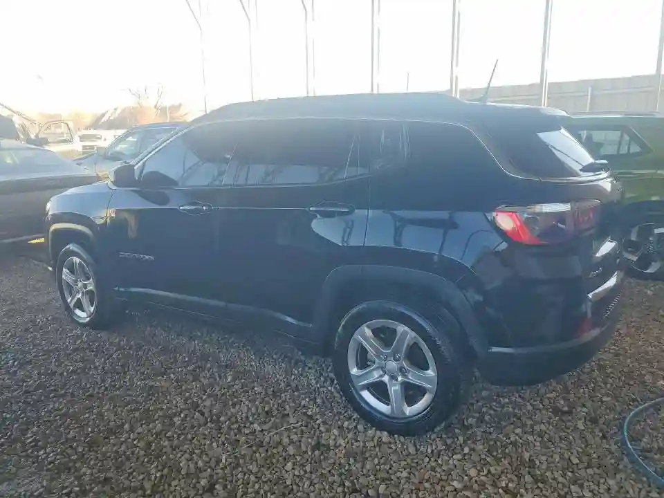 3C4NJDBN4PT513882 2023 JEEP COMPASS-1