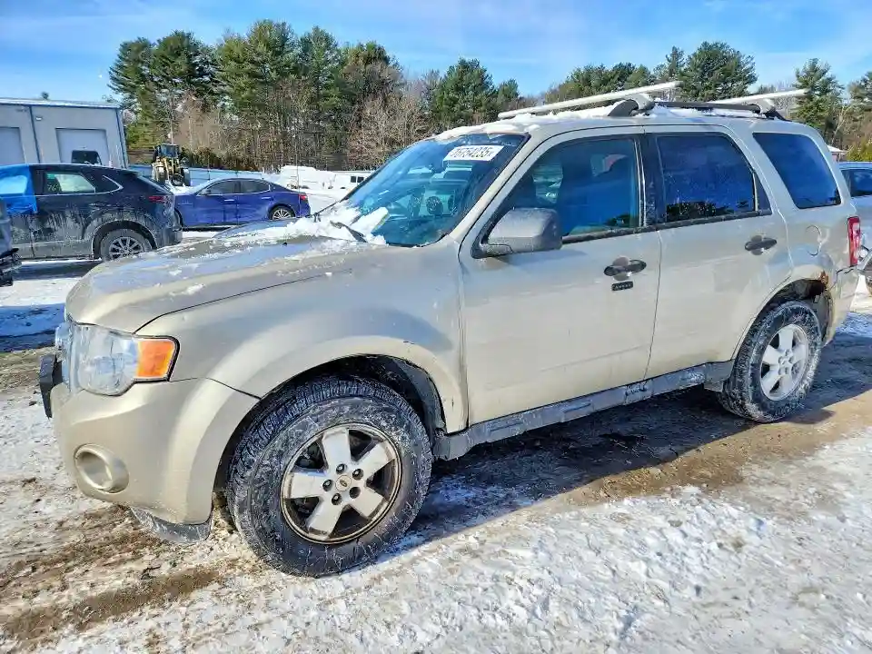 1FMCU9DG4CKB84098 2012 FORD ESCAPE-0
