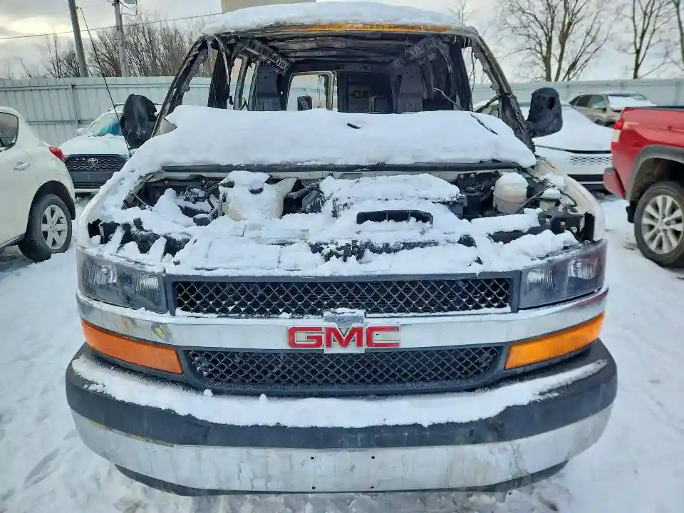 1GTW7AF79M1244424 2021 GMC SAVANA-4