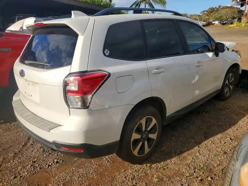 JF2SJAGC3JH441816 2018 SUBARU FORESTER-2