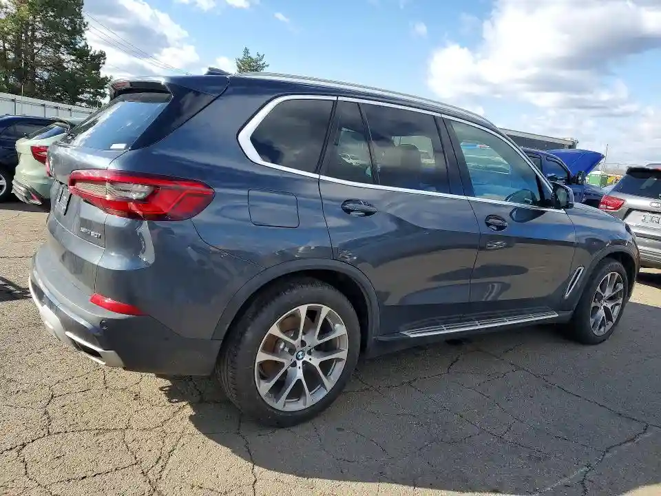 5UXJU2C59KLN65553 2019 BMW X5-2