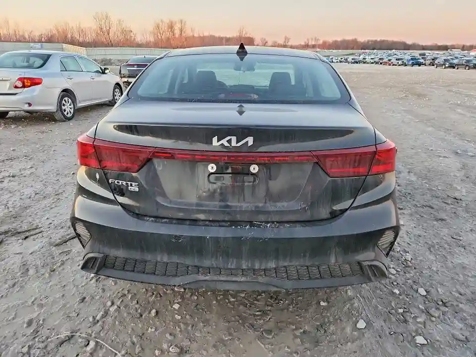 3KPF24ADXNE441565 2022 KIA FORTE-5