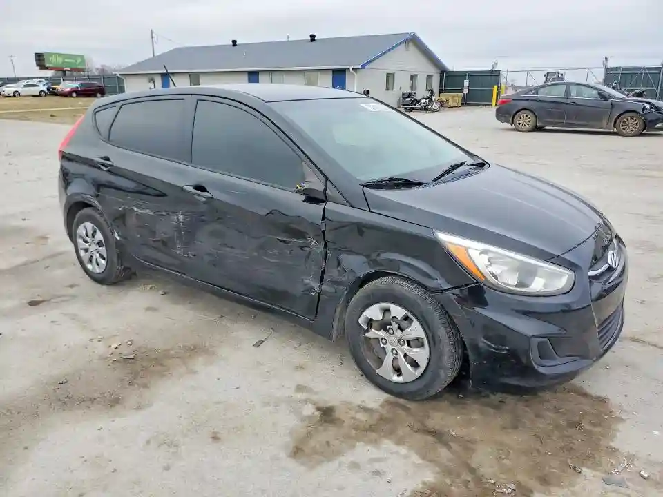KMHCT5AE2HU364206 2017 HYUNDAI ACCENT SE-3