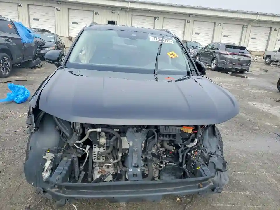 3VVEX7B21PM323152 2023 VOLKSWAGEN TAOS SE-4
