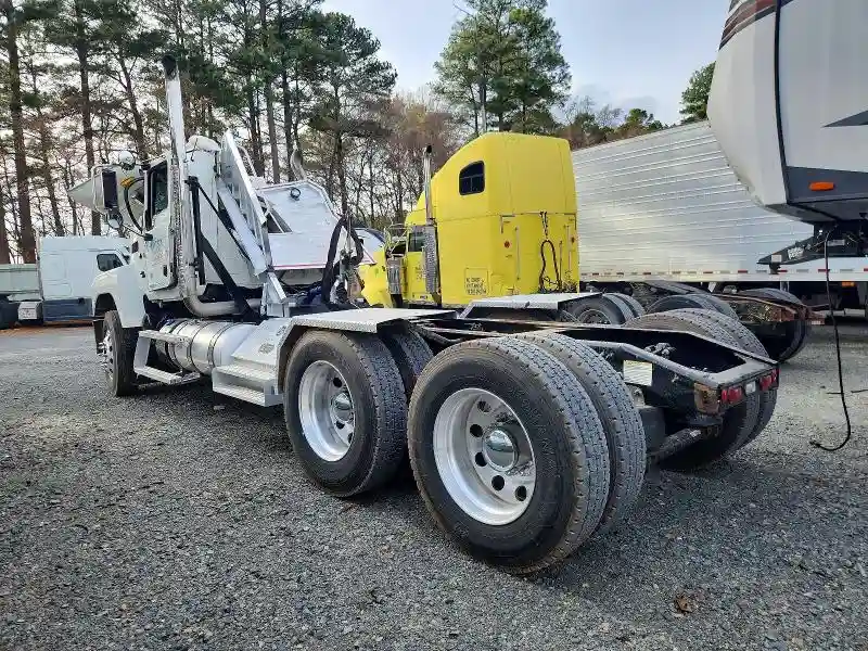 1M1PN4GY2SM015212 2025 MACK ALL MODELS-2