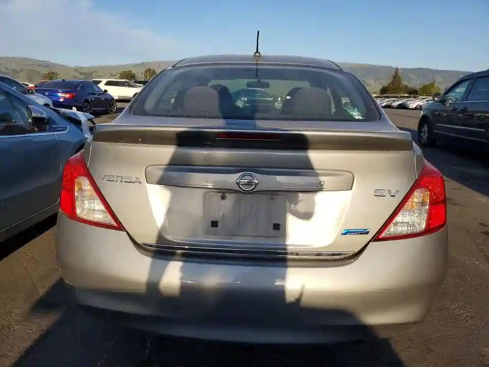 3N1CN7AP1EL863101 2014 NISSAN VERSA-5