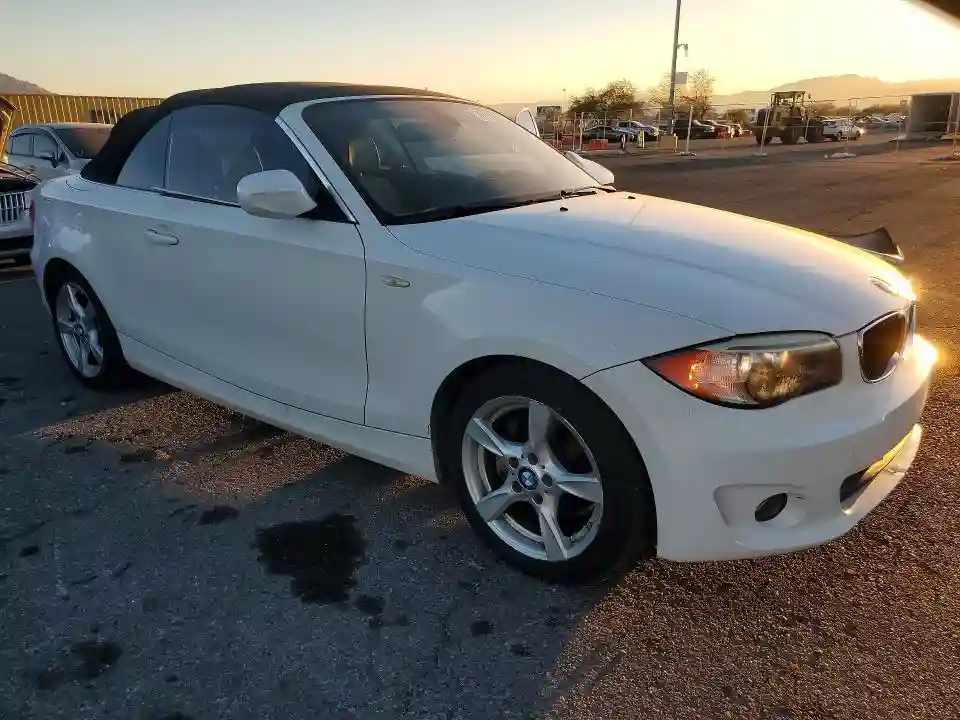 WBAUN1C55CVH84294 2012 BMW 1 SERIES-3