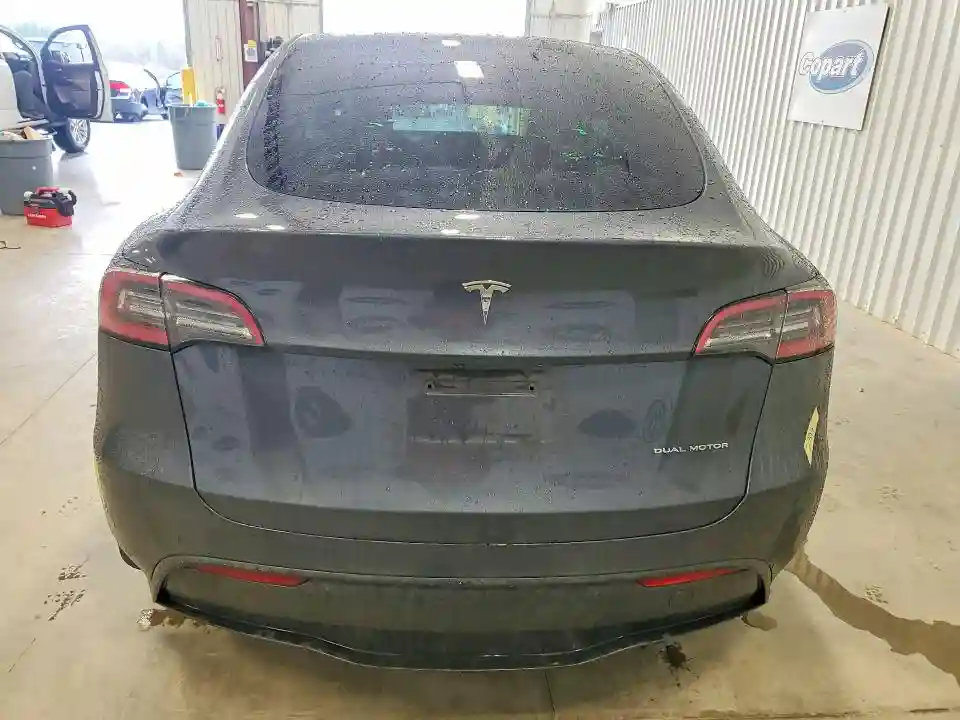 7SAYGDEE7NA014464 2022 TESLA MODEL Y-5