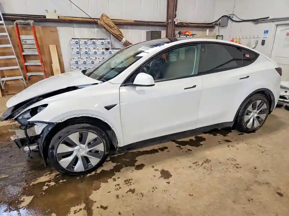 7SAYGAEE6PF762837 2023 TESLA MODEL Y-0