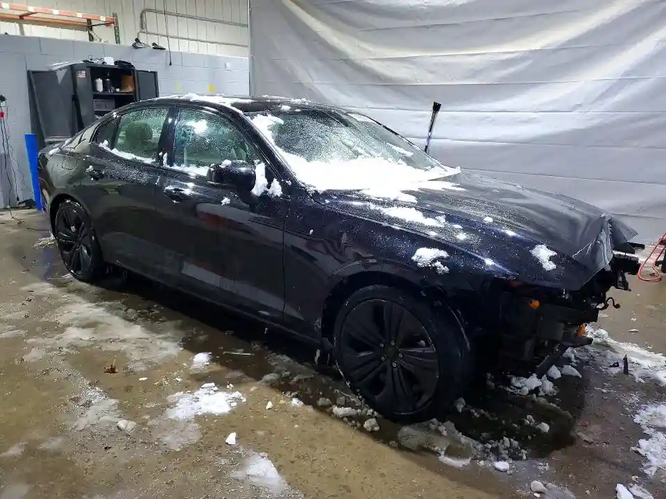 7JRL12TZ3NG161734 2022 VOLVO S60 B5 MOM-3