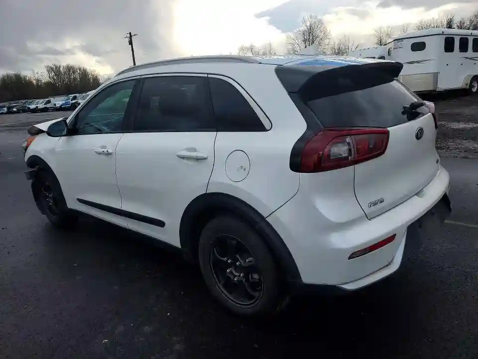 KNDCB3LC1J5204552 2018 KIA NIRO-1