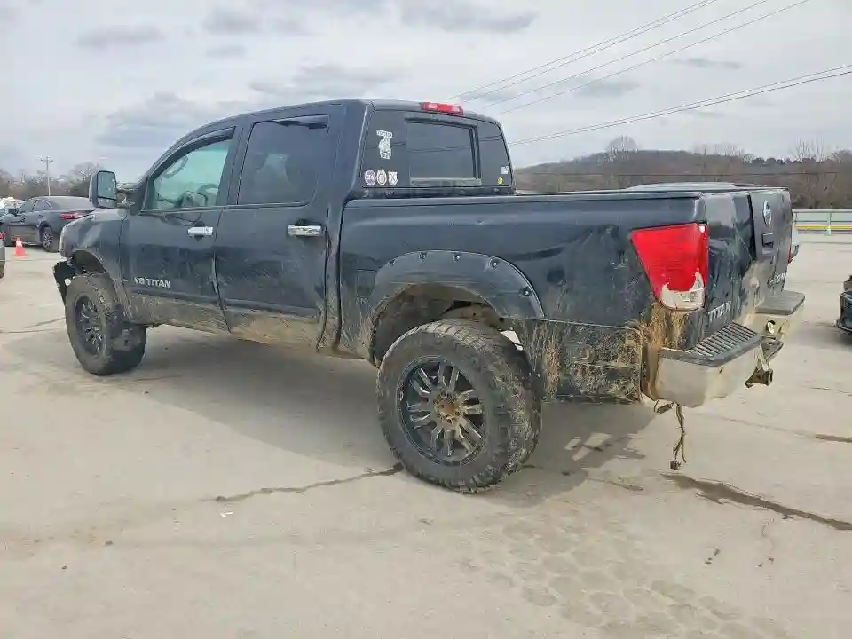 1N6BA0EC7BN301568 2011 NISSAN TITAN-1